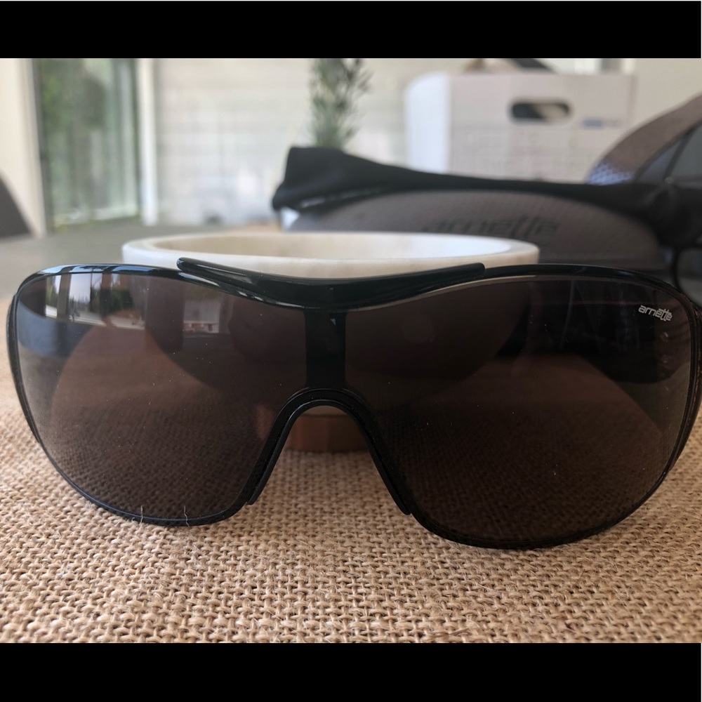 Arnette Sunglasses; with tortoise brown gold